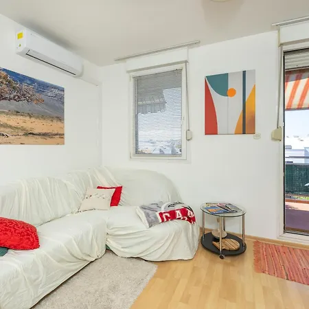 Kat's - Apartment *